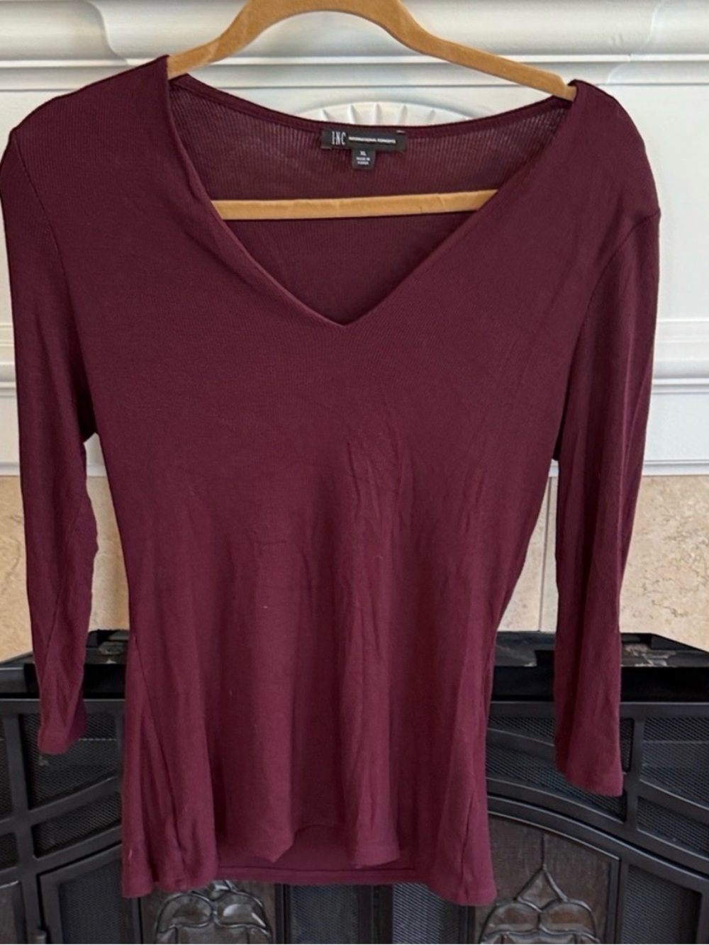 INC International Concepts Burgundy V Neck Long Sleeve Ribbed Top XL